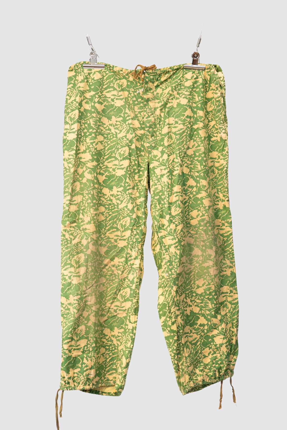 Pantalon de sniper de l'armée roumaine des années 50, camouflage feuille d'été