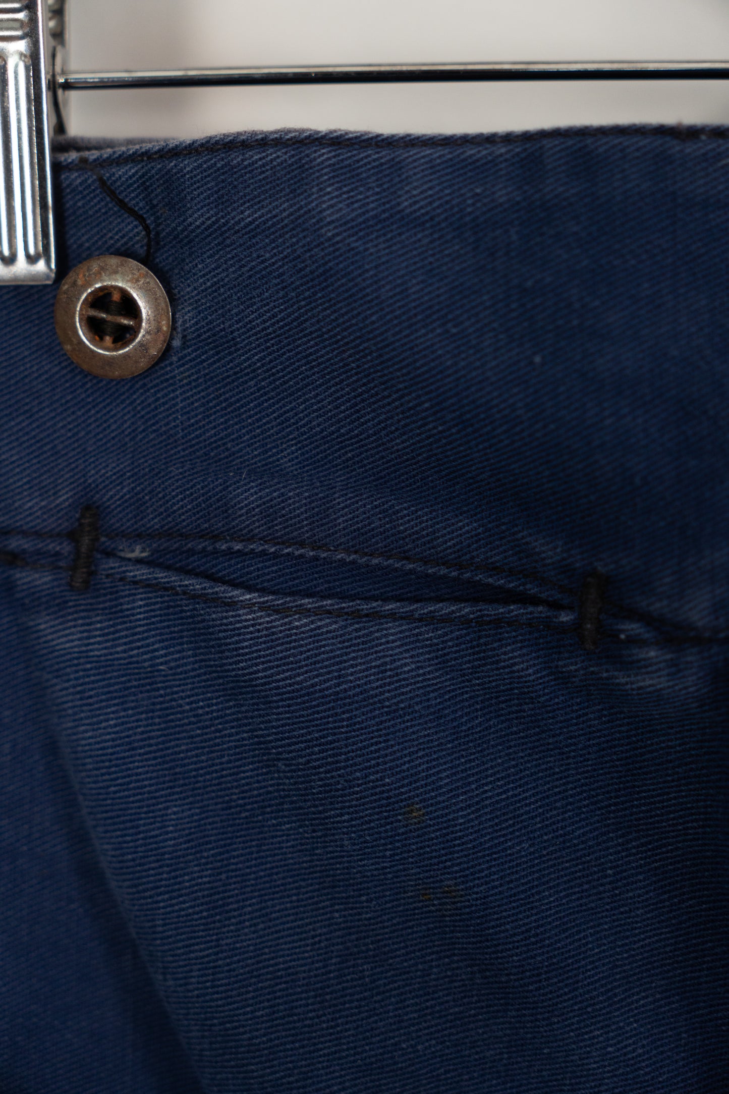Pantalon de travail français en sergé de coton des années 40 « Saint-Georges »