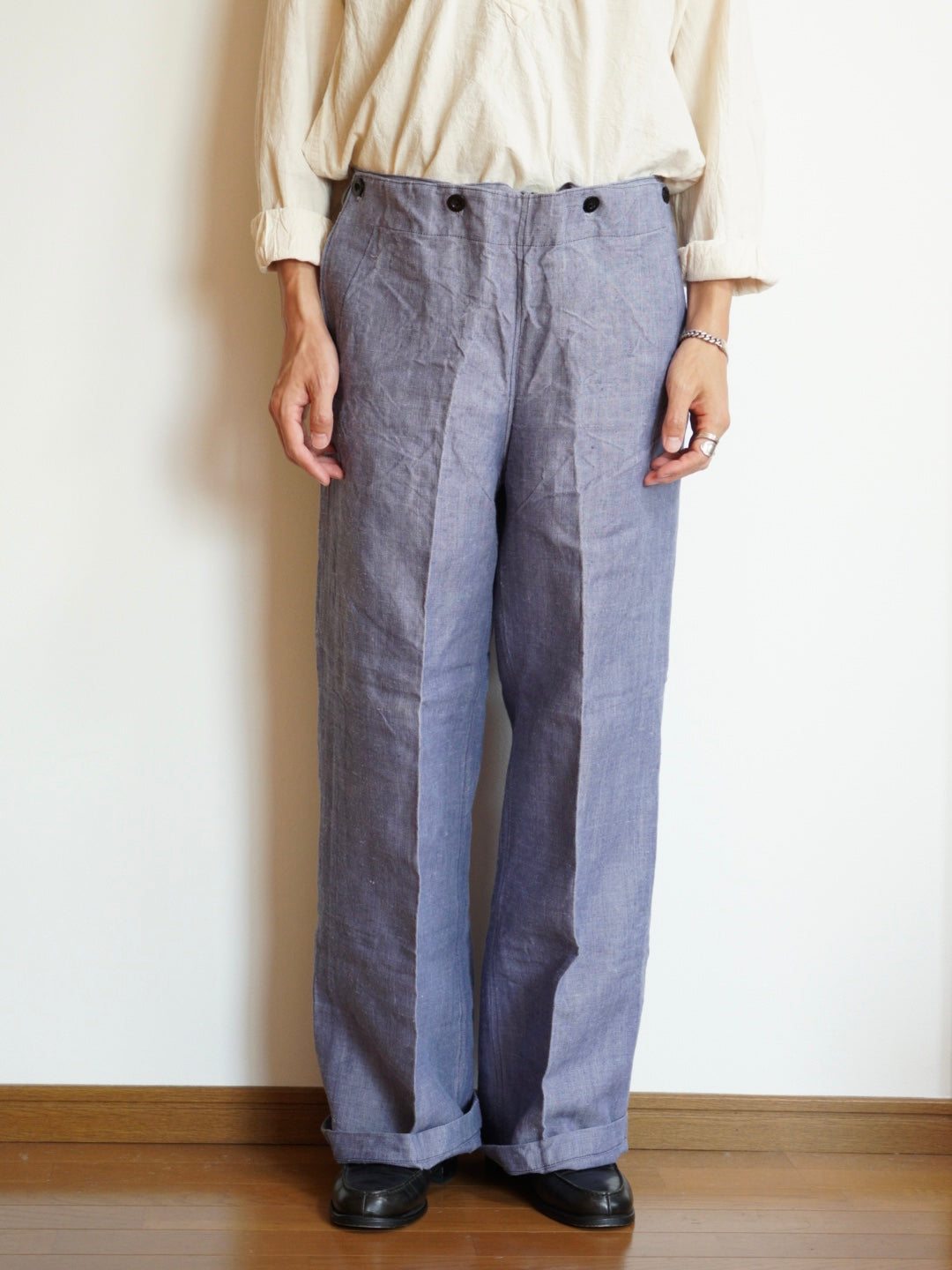 Pantalon en lin rami de marin de la marine française des années 1960, en parfait état