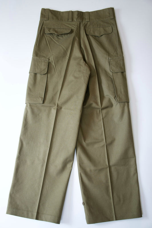 Französische Armee M-47 Feldhose Frühes Modell Metallknöpfe Größe 33 DEADSTOCK