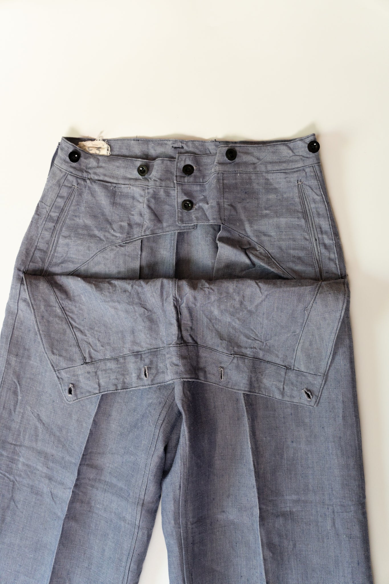 Pantalon en lin rami de marin de la marine française des années 1960, en parfait état