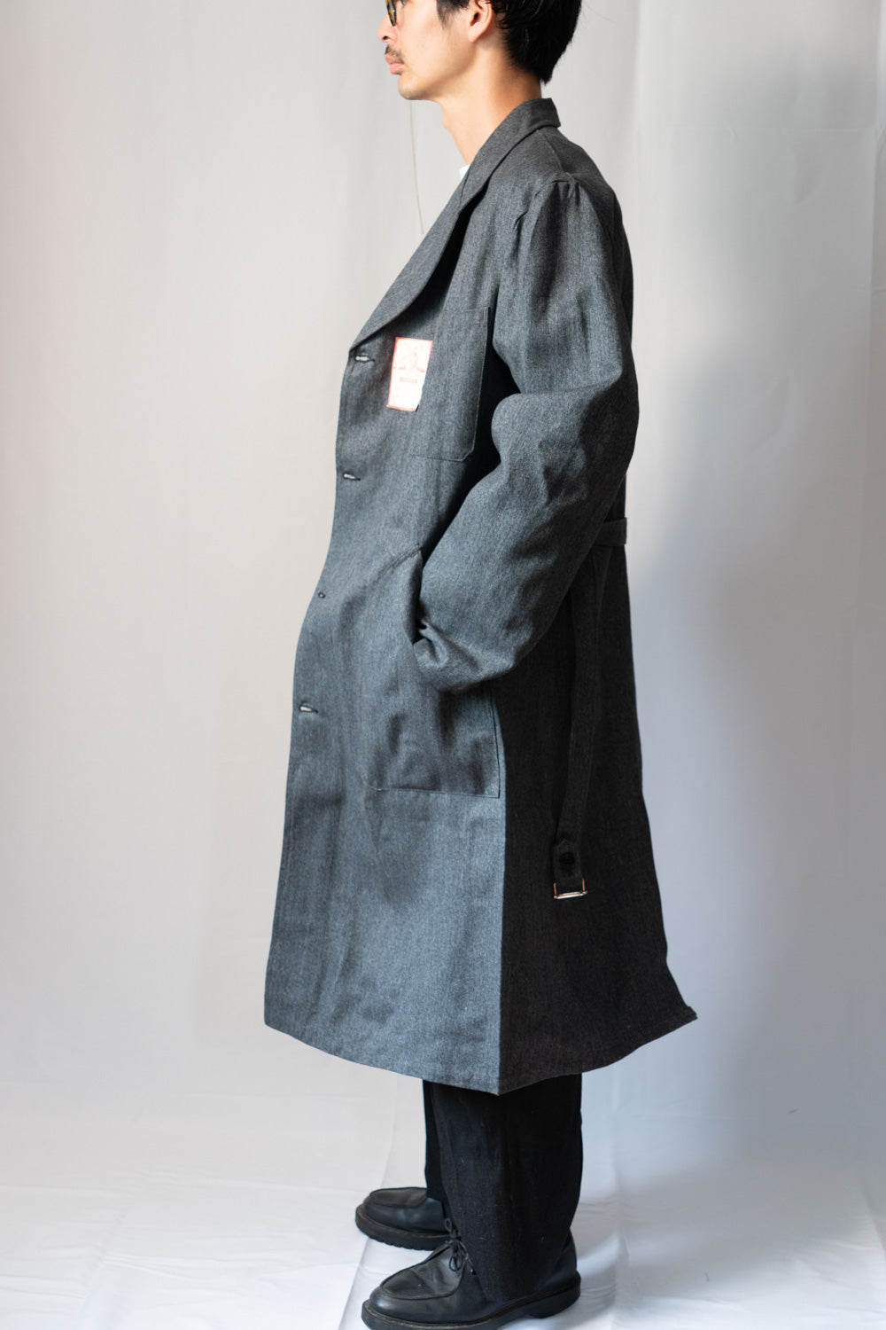 50 Schwarzer Chambray-Ateliermantel „AU MOLINEL” DEAD STOCK