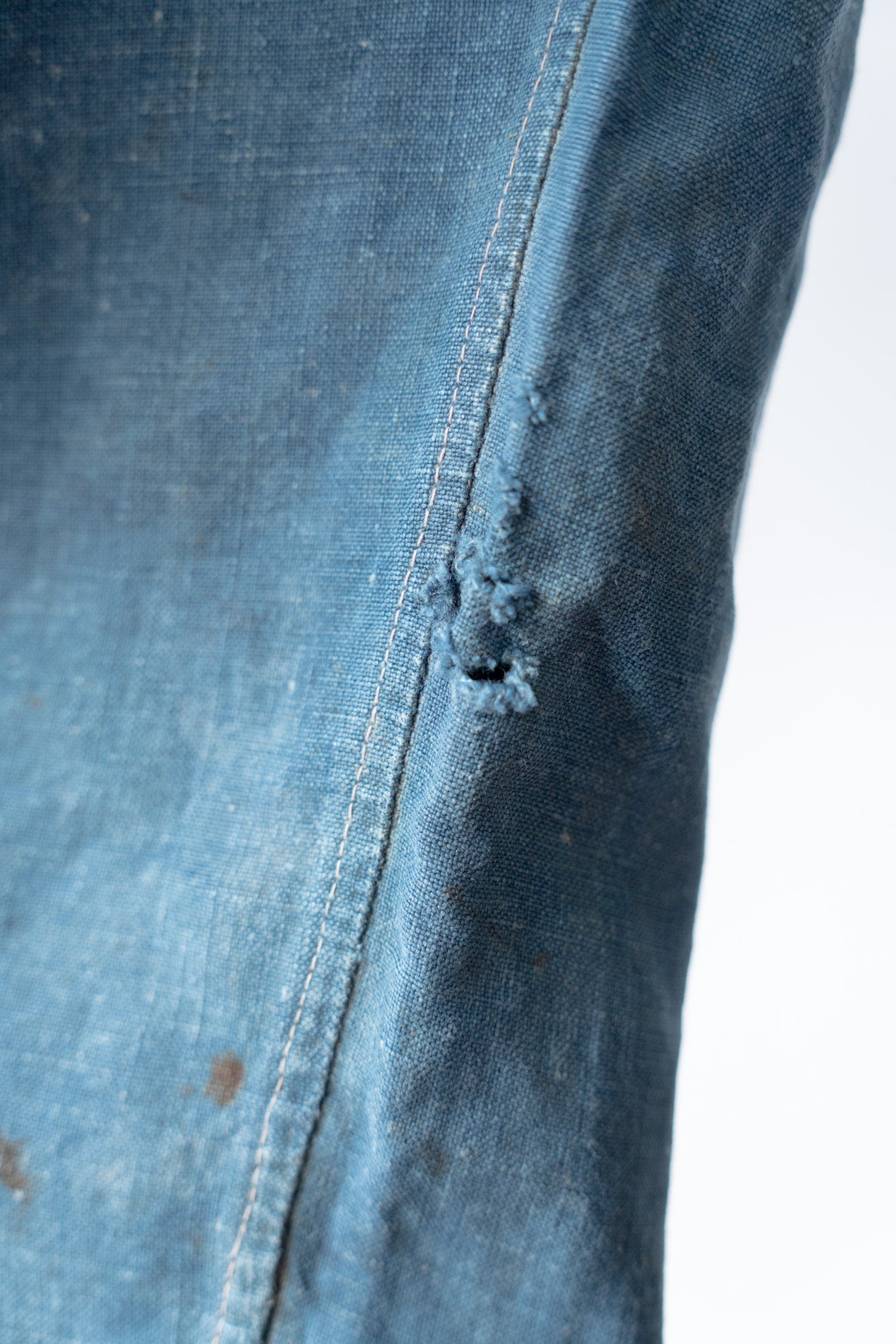 20er Jahre französische Vintage-Indigo-Leinen-Arbeitshose PatchWork