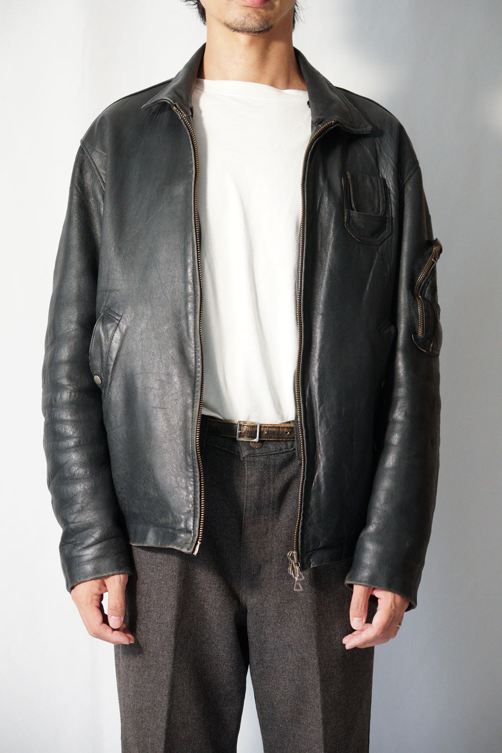 Veste en cuir de pilote de l'armée de l'air française des années 70 « CASSI K6 » en cuir d'agneau