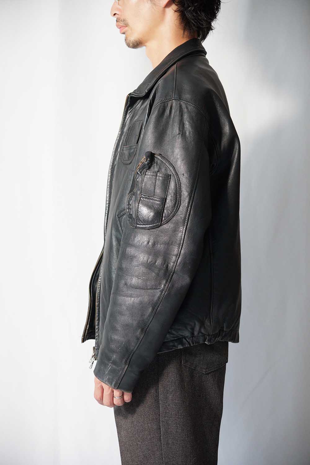 Veste en cuir de pilote de l'armée de l'air française des années 70 « CASSI K6 » en cuir d'agneau