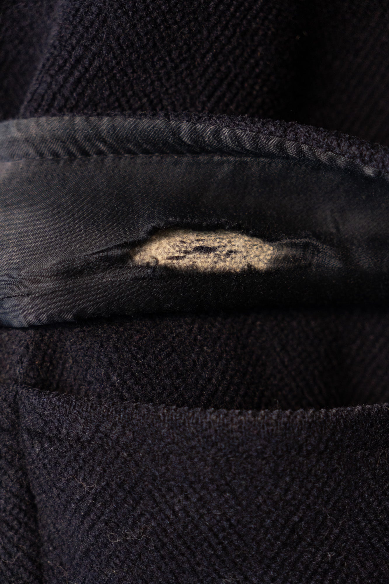 Manteau duffle-coat en laine à chevrons Invertere des années 90