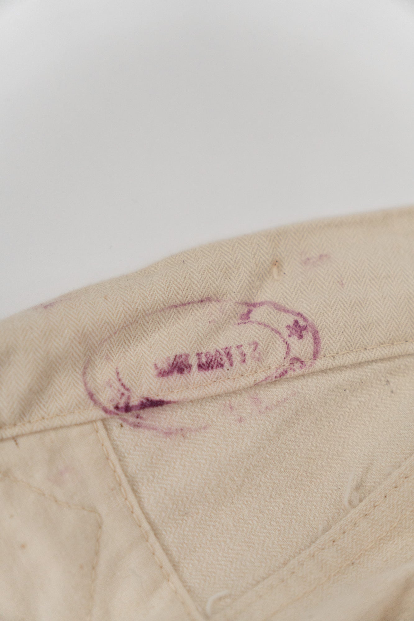 20er Jahre französische Armee Baumwoll-HBT-Bourgeron-Hose DEADSTOCK