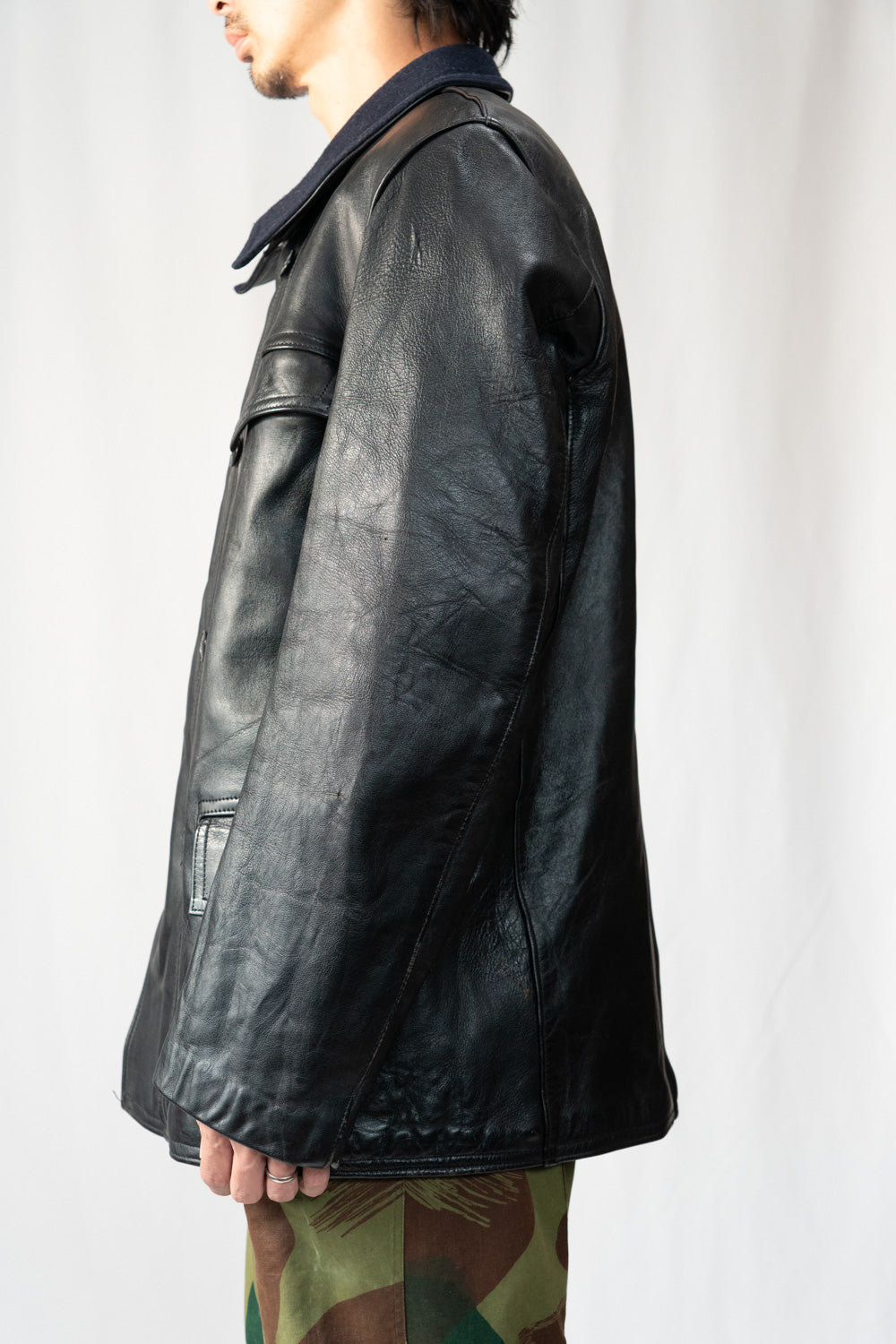 Veste en cuir vintage française Corbusier des années 40-50 « CNET » avec jugulaire
