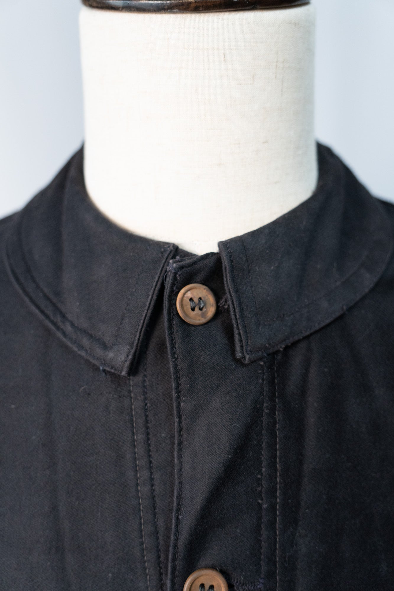 ~30er Jahre Französische Arbeitsjacke aus schwarzem leichtem Moleskin „4 Buttons”