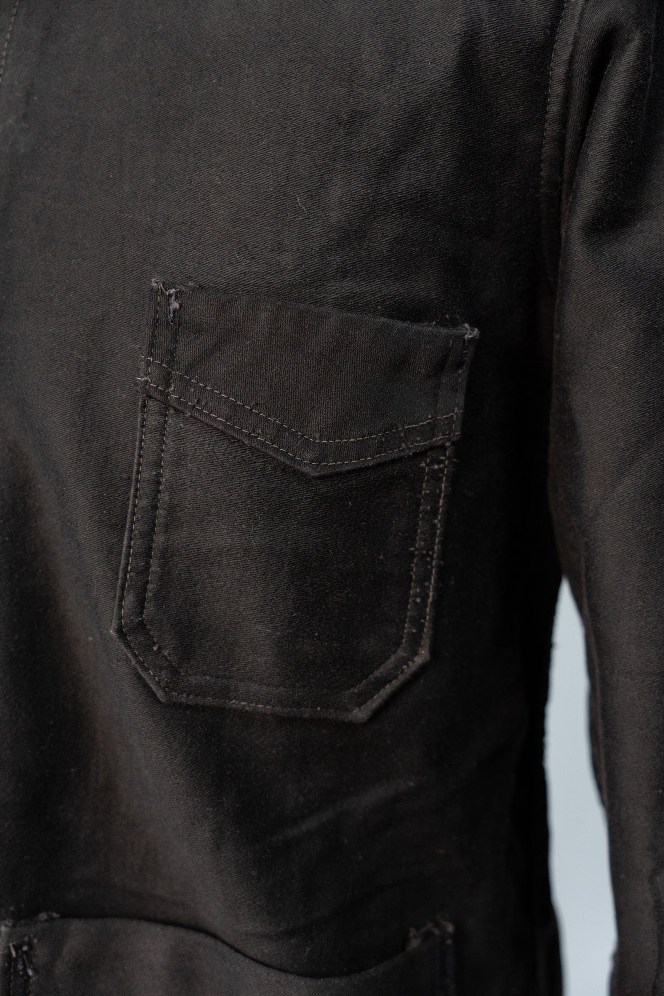 ~30er Jahre Französische Arbeitsjacke aus schwarzem leichtem Moleskin „4 Buttons”
