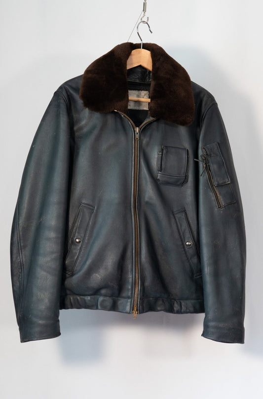 70er Jahre französische Luftwaffe Leder-Pilotenjacke mit Futter, Pelzkragen