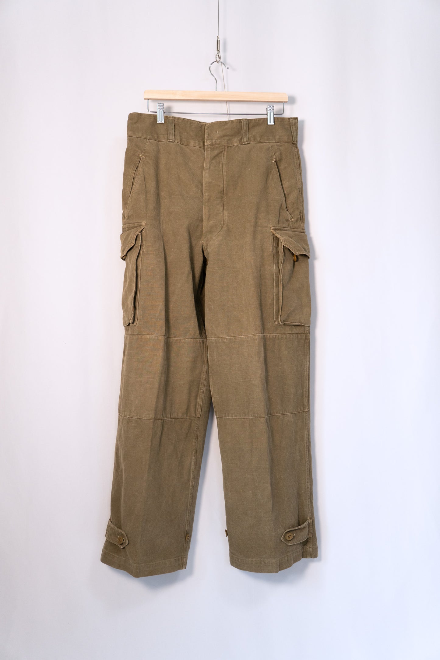 Pantalon de campagne M-47 de l'armée française des années 40, modèle ancien