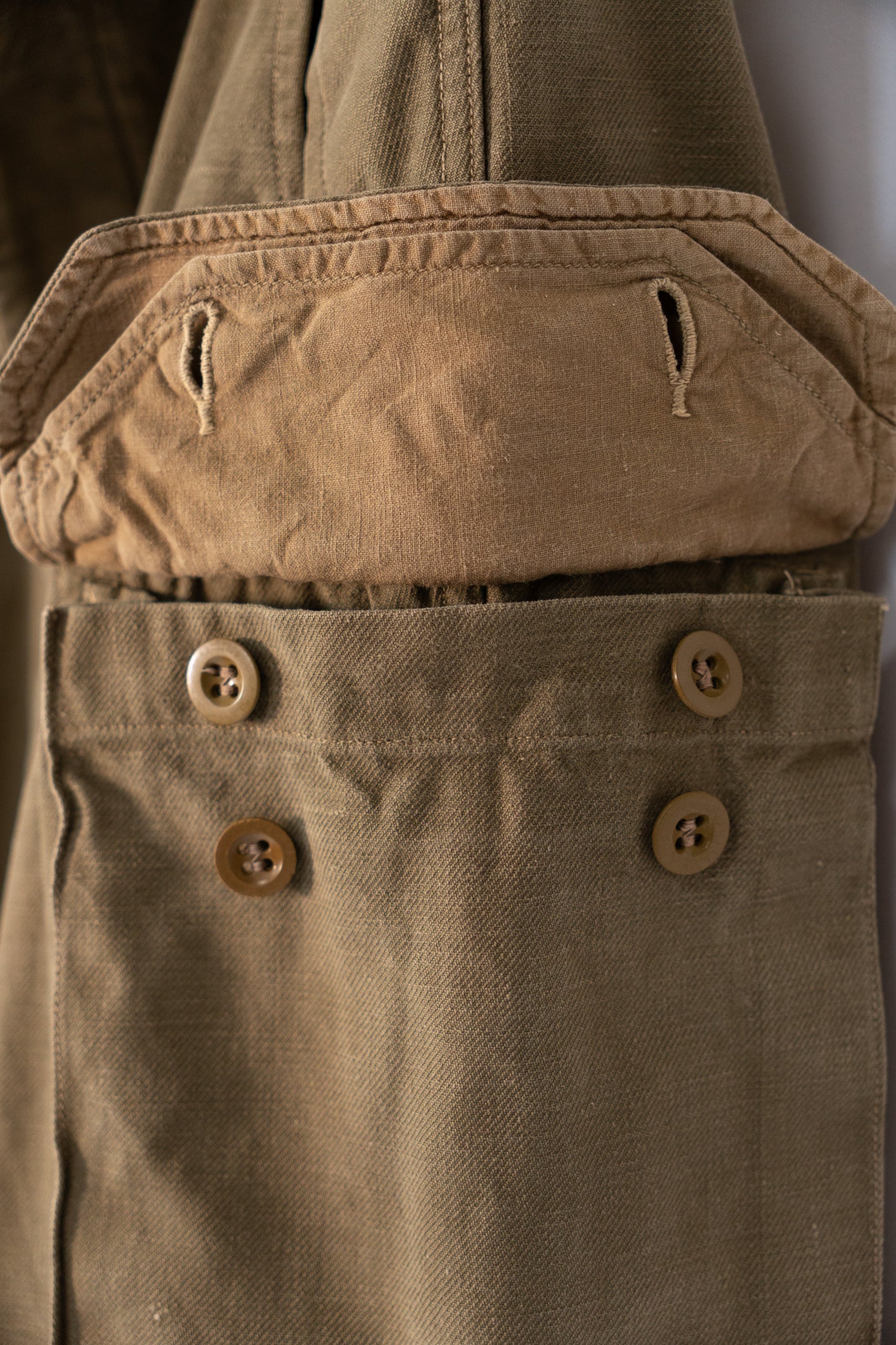Pantalon de campagne M-47 de l'armée française des années 40, modèle ancien