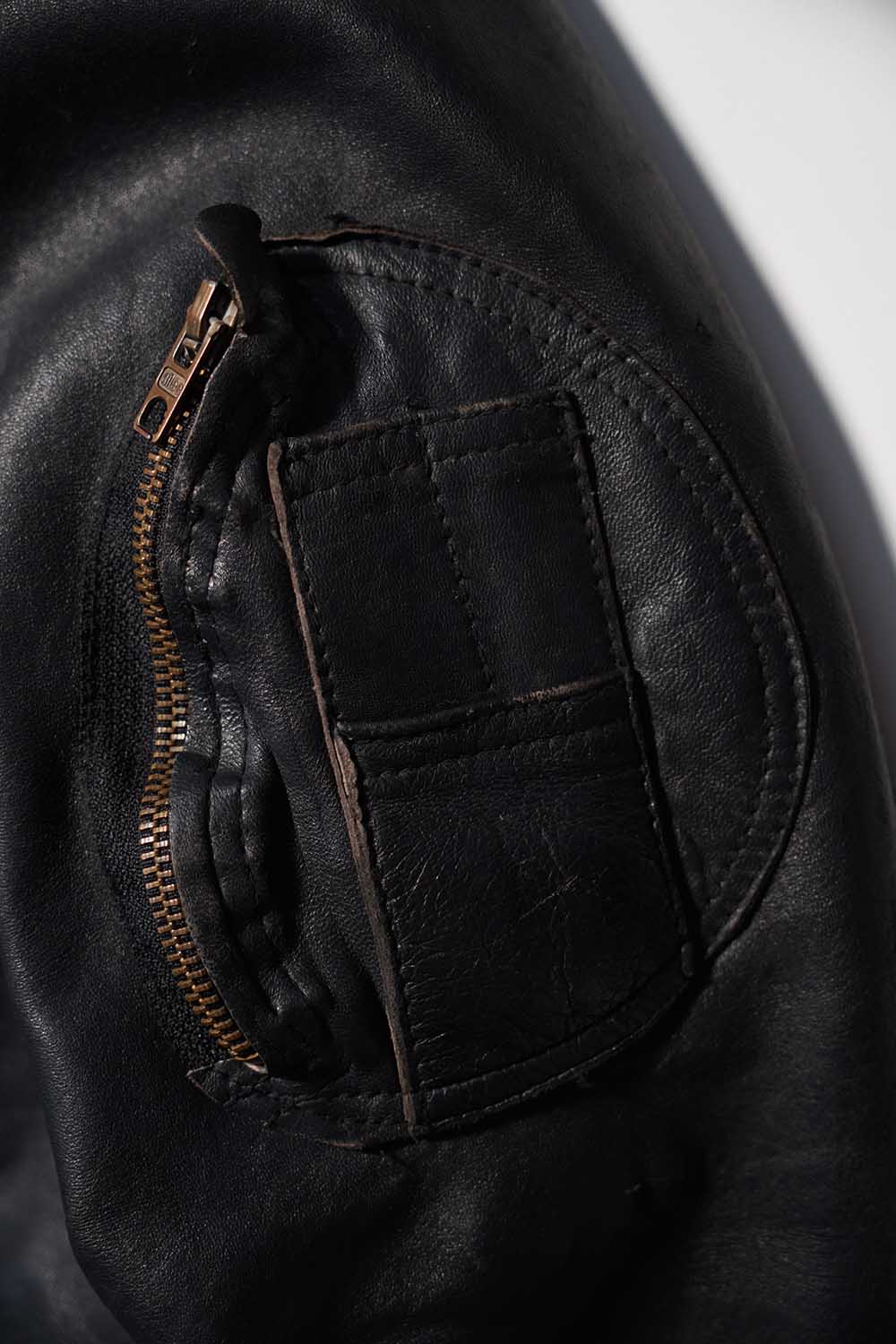 Veste en cuir de pilote de l'armée de l'air française des années 70 « CASSI K6 » en cuir d'agneau