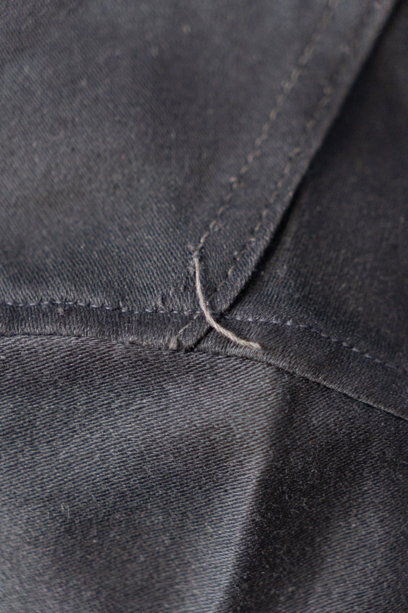 ~30er Jahre Französische Arbeitsjacke aus schwarzem leichtem Moleskin „4 Buttons”