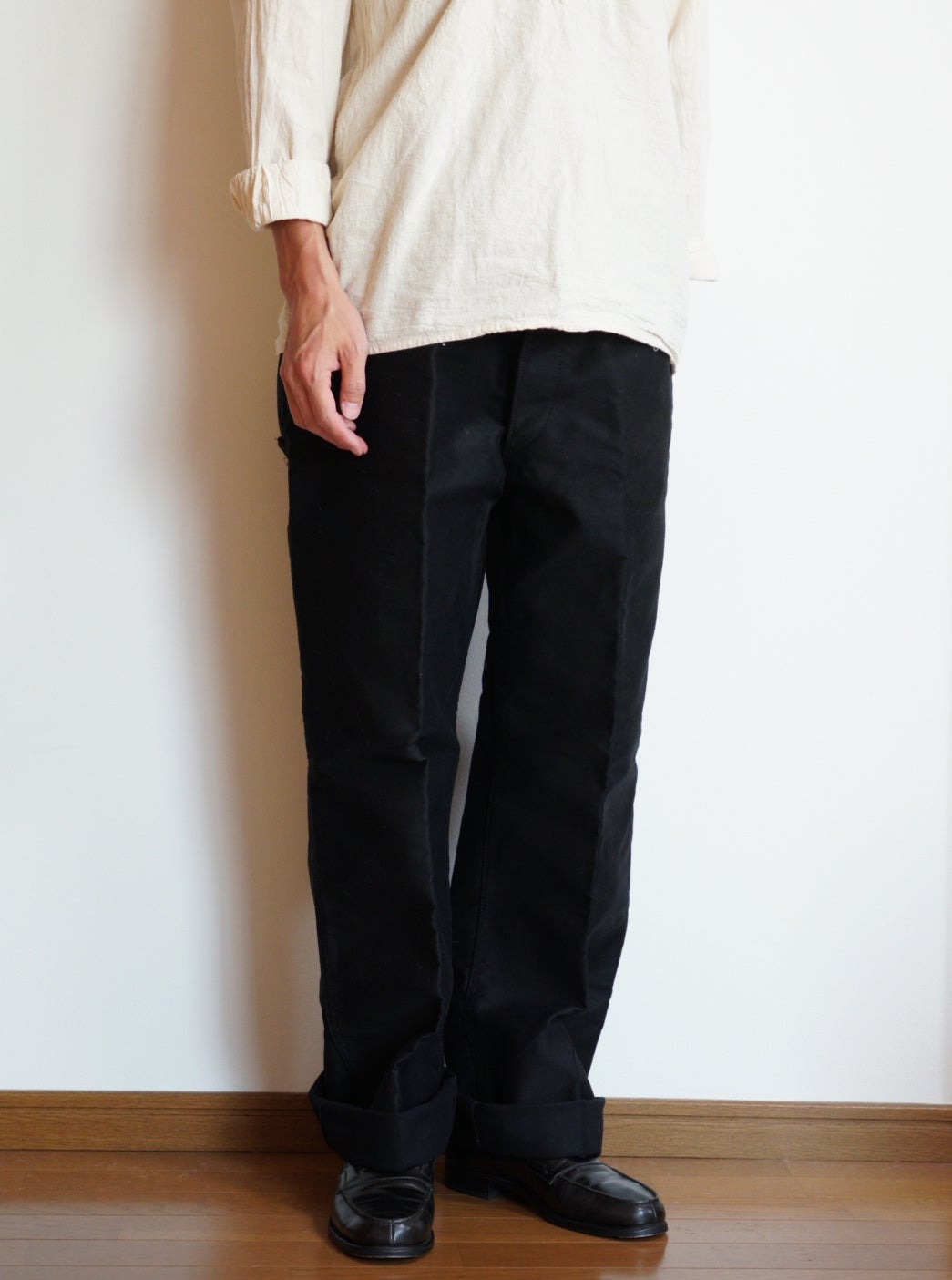 Pantalon en moleskine noir « Dubure & Deverchere » des années 50