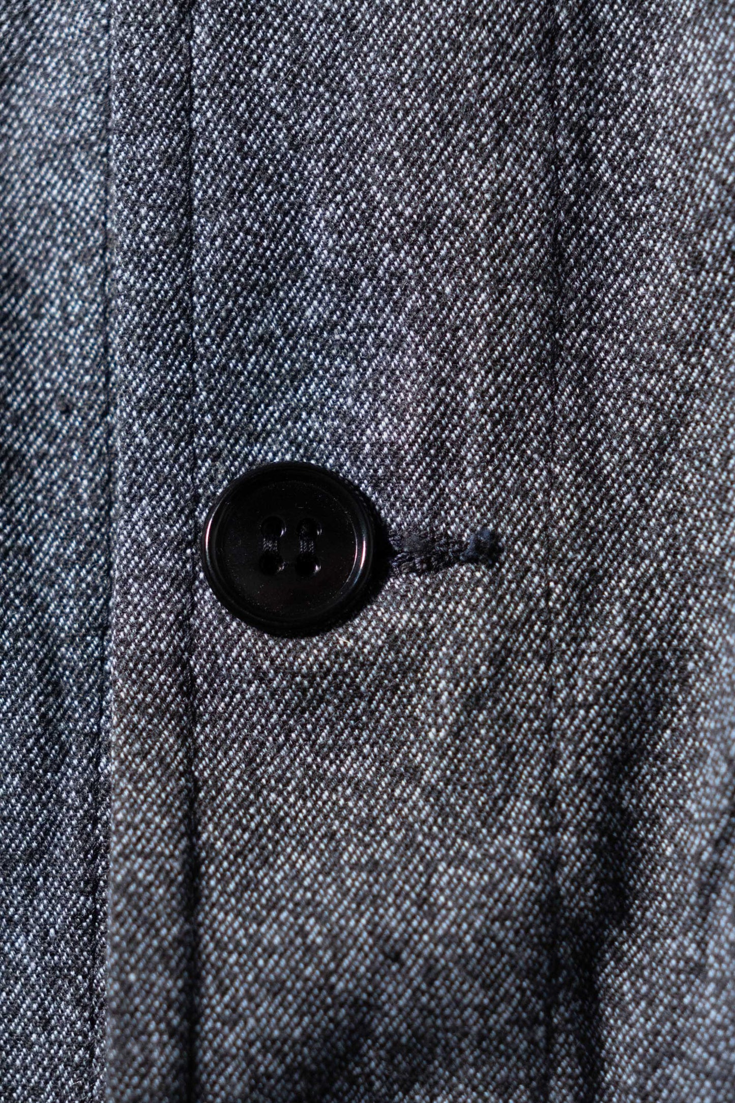 Manteau d'atelier en chambray noir des années 50-60, stock mort