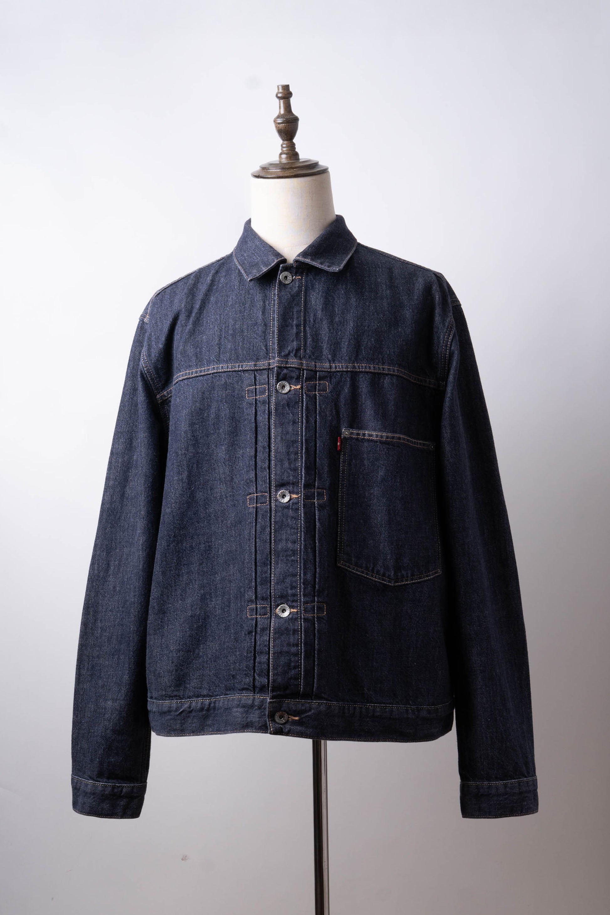 90s euro levi's "70501-04" denim jacket  1st type