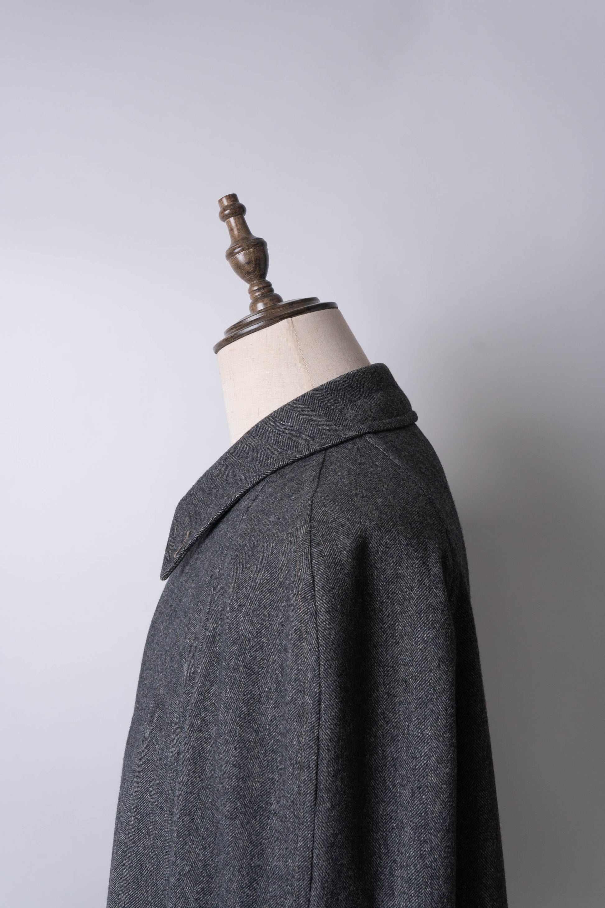 80s burberry herrinbone wool balmacaan coat
