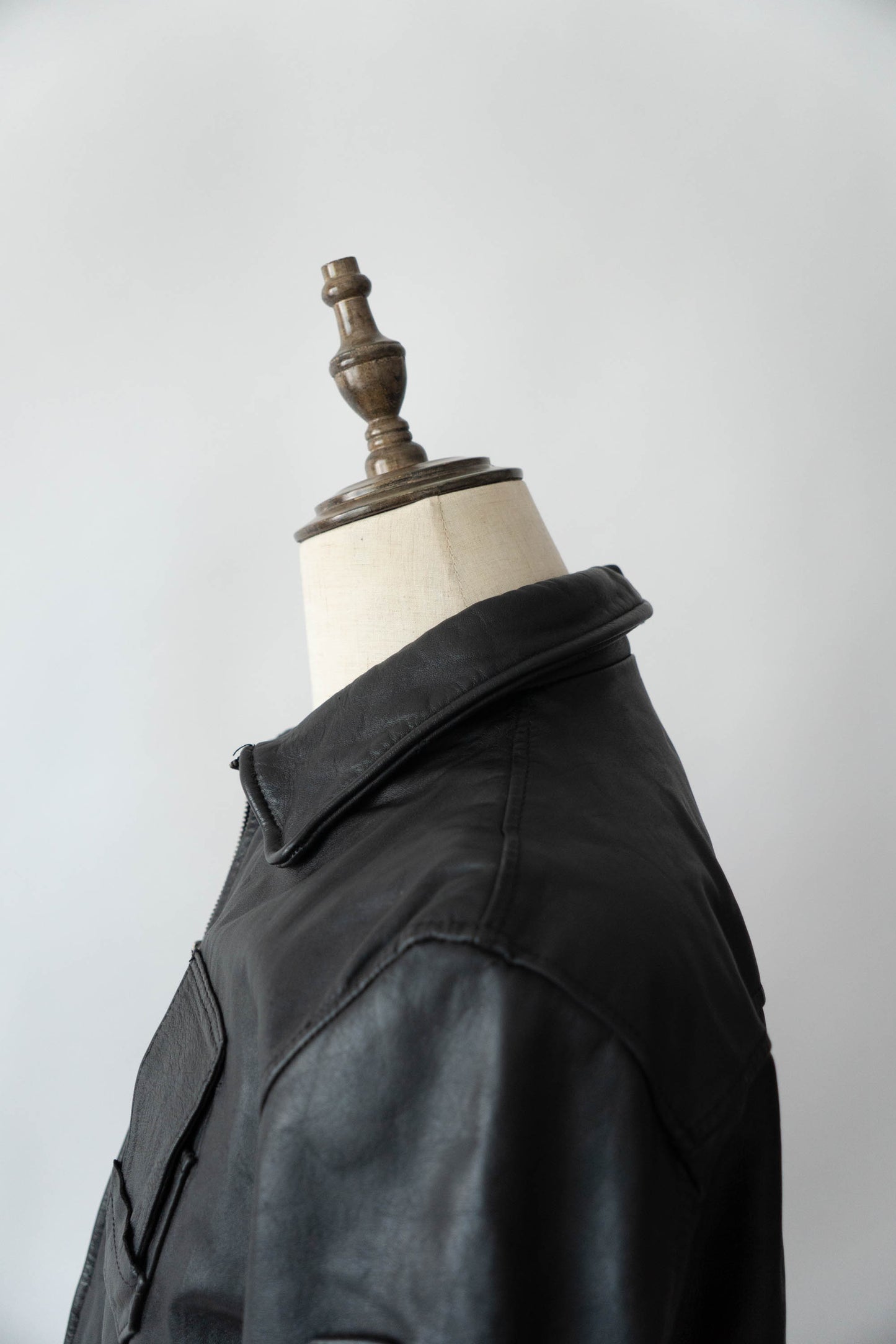 70s French Air Force Pilot Leather Jacket civilian②